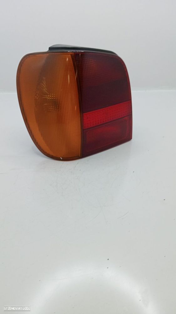 Farolim Stop Esq Volkswagen Polo (6N1) - 3