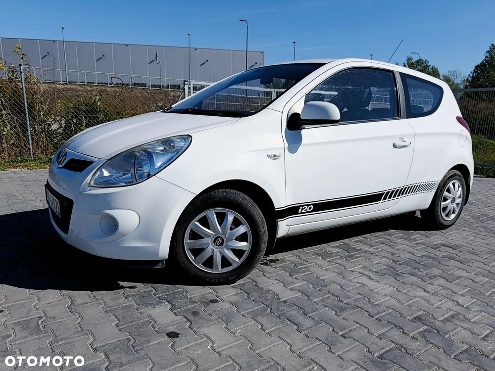 Hyundai i20 - 11