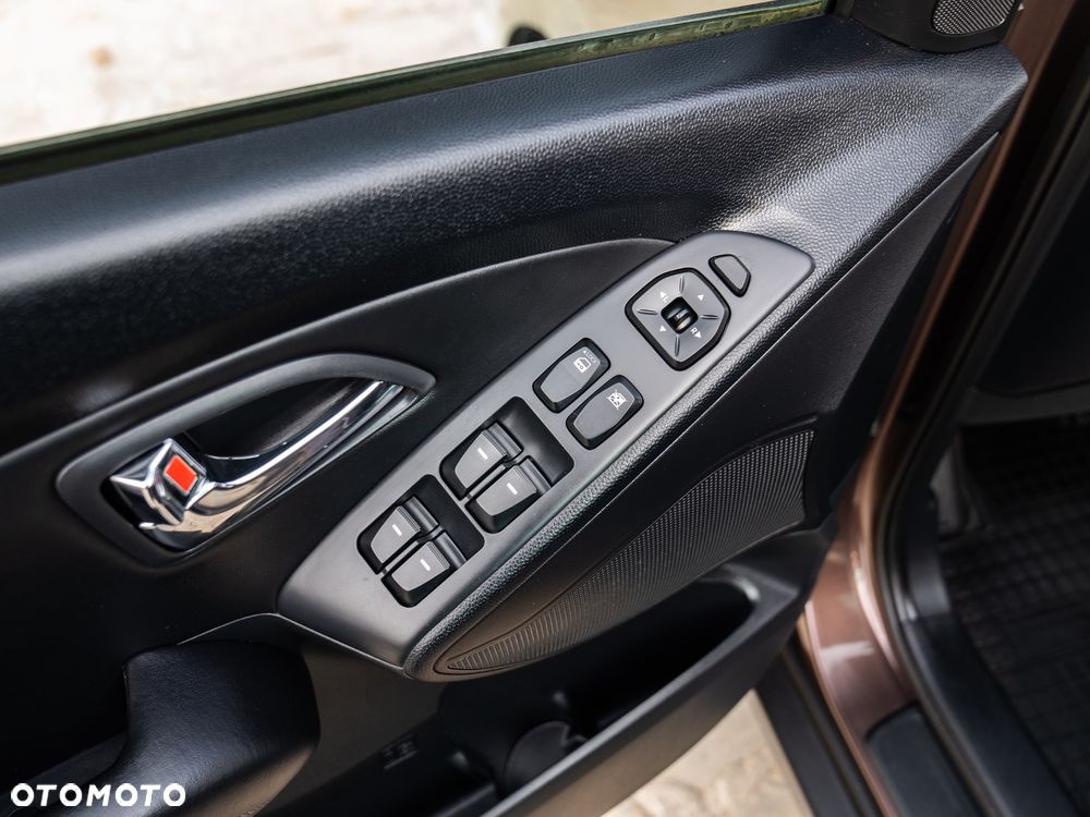 Hyundai ix35 1.7 CRDi 2WD blue Comfort - 35