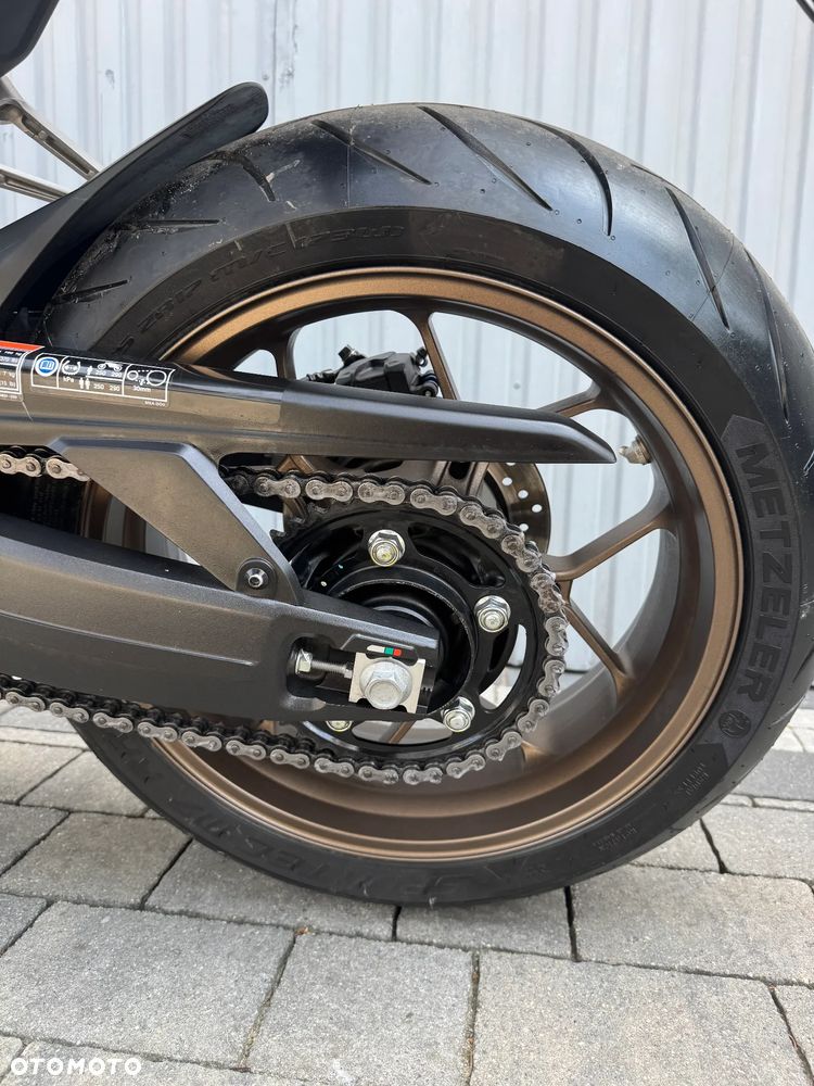 Honda CB - 27