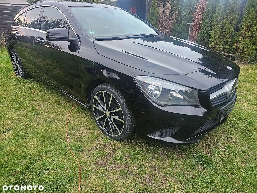 Mercedes-Benz CLA 200 CDI 7G-DCT AMG Line - 3