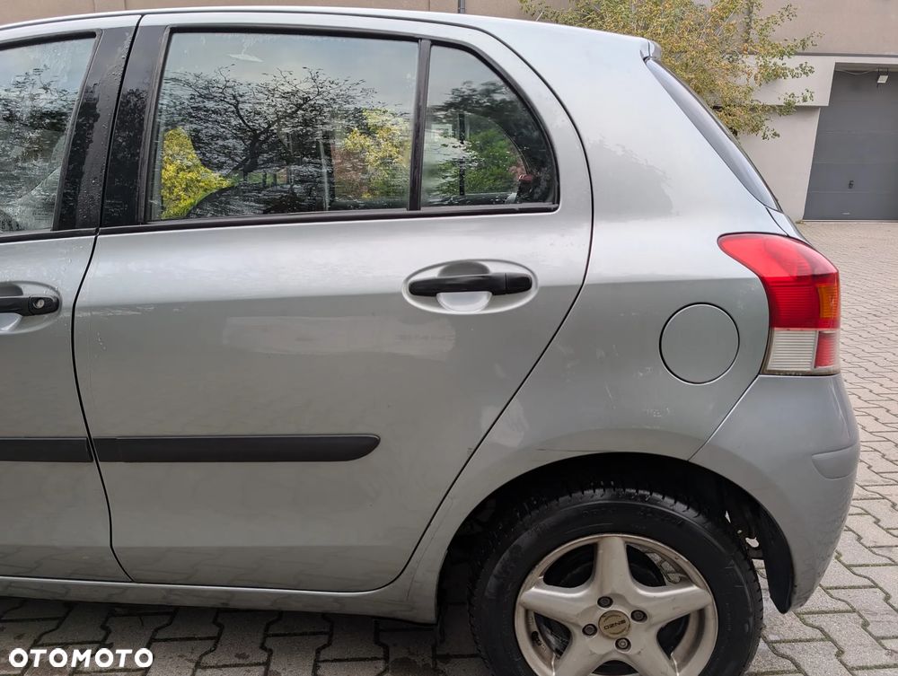 Toyota Yaris 1.0 Luna - 6