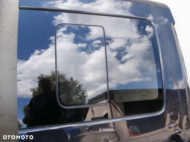SZYBA DRZWI PRZESUWNYCH PRAWYCH PRAWA VW CADDY 2005-2020 CIEMNA AS3 OTWIERANA