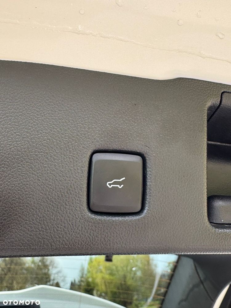 Ford Kuga 2.0 EcoBoost AWD ST-Line ASS - 33