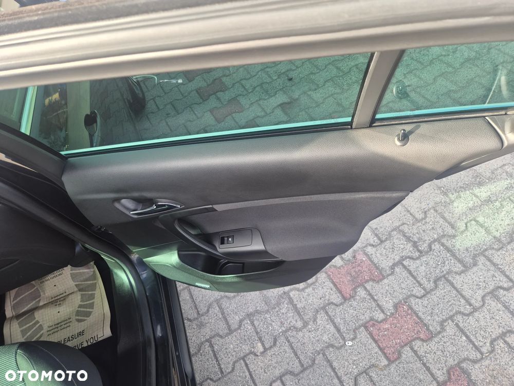 Opel Insignia 2.0 CDTI Sport - 22