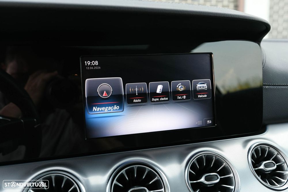 Mercedes-Benz E 220 d AMG Line Aut. - 26