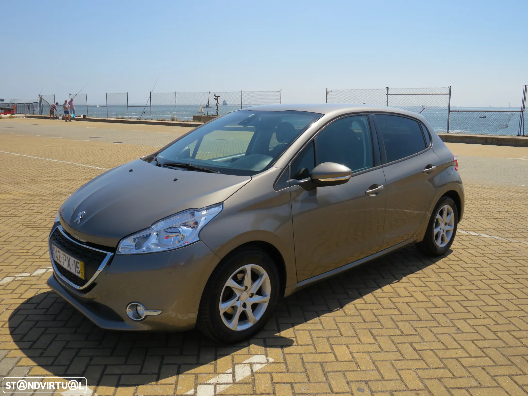 Peugeot 208 1.4 HDi - 9