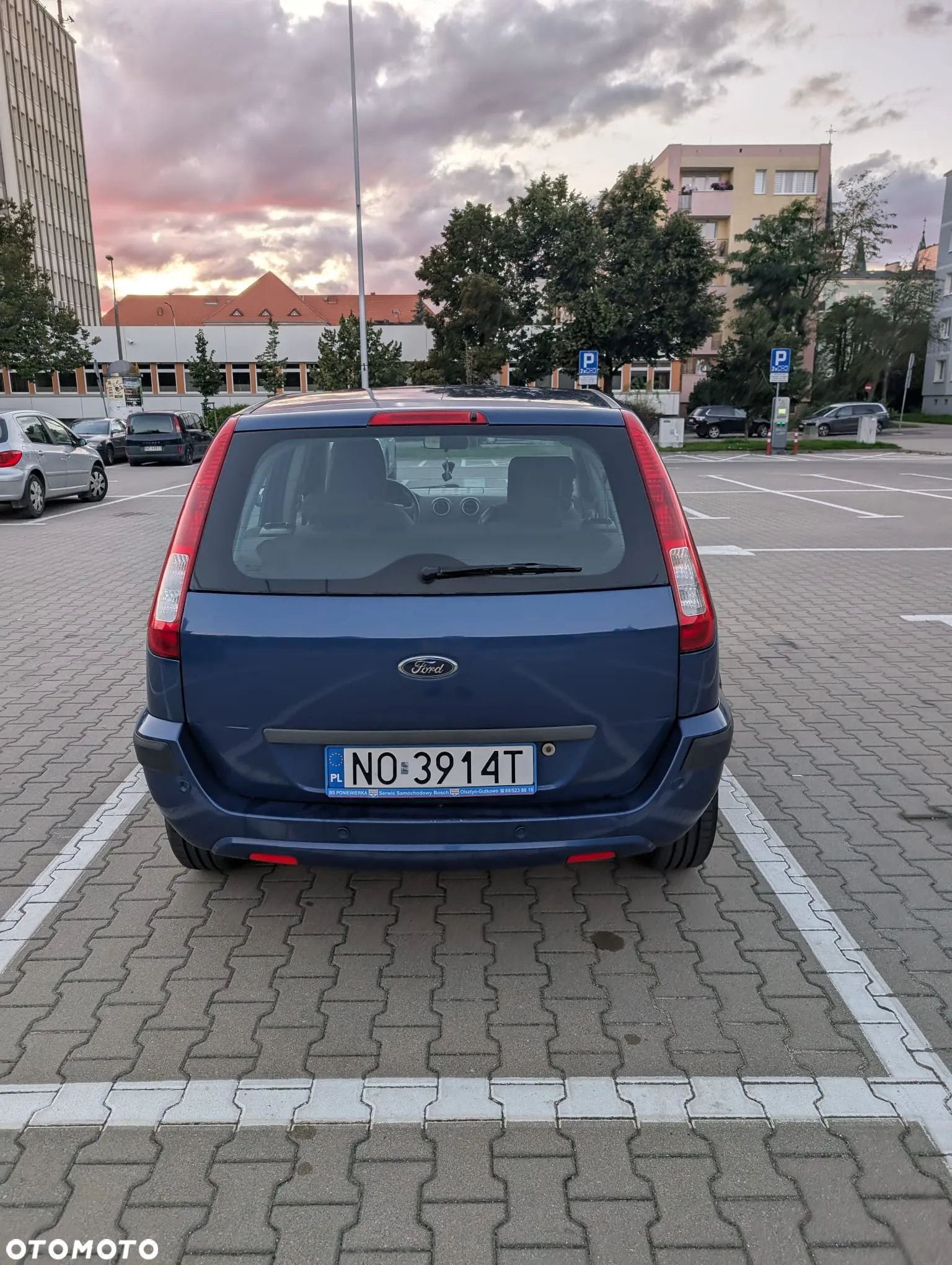 Ford Fusion - 7