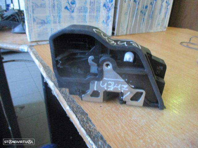 Fecho 7229460 BMW F10 2012 525 XDRIVE 2.0D 4X4 218CV 4P PRETO TD 4 PINOS BMW F11 FASE 1 520D 2011 2.0D 184CV 5P PRETO TDRT BMW F20 2016 116D 115CV 5P PRETO TDRT 4 PINOS - 1