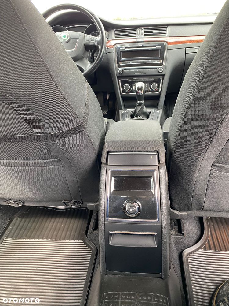 Skoda Superb 1.9 TDI Ambition - 16