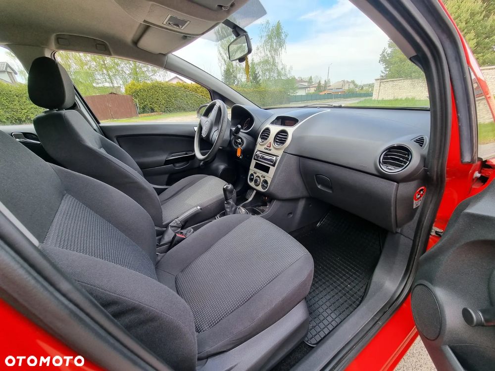 Opel Corsa 1.2 16V Essentia - 5