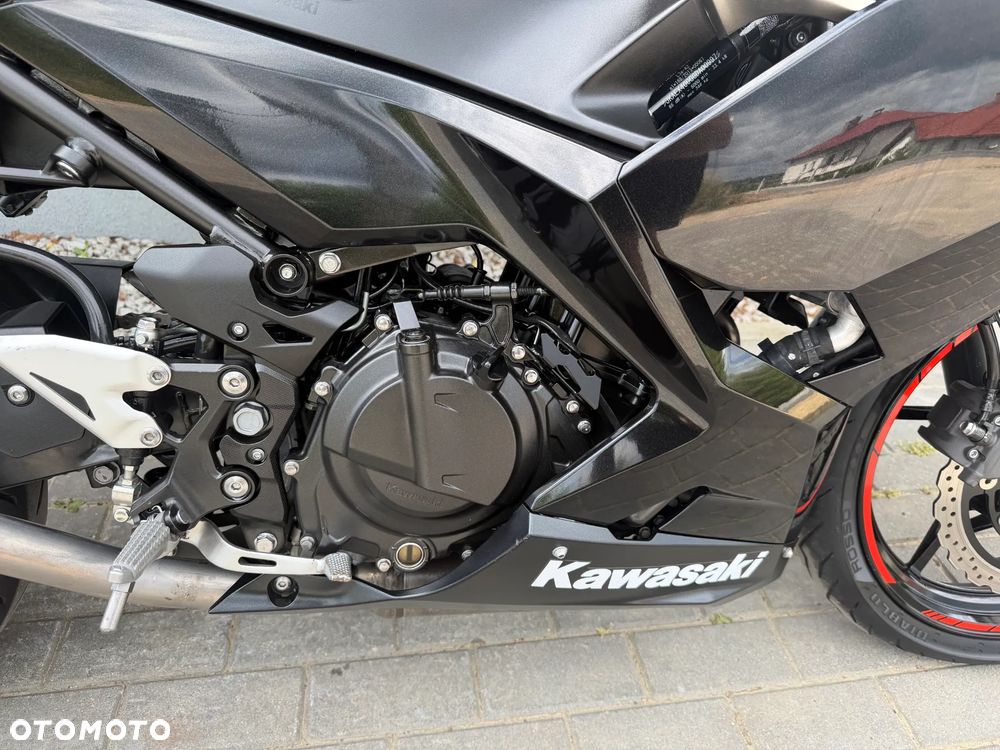 Kawasaki Ninja 400 - 18