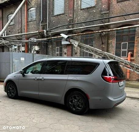 Chrysler Pacifica - 3