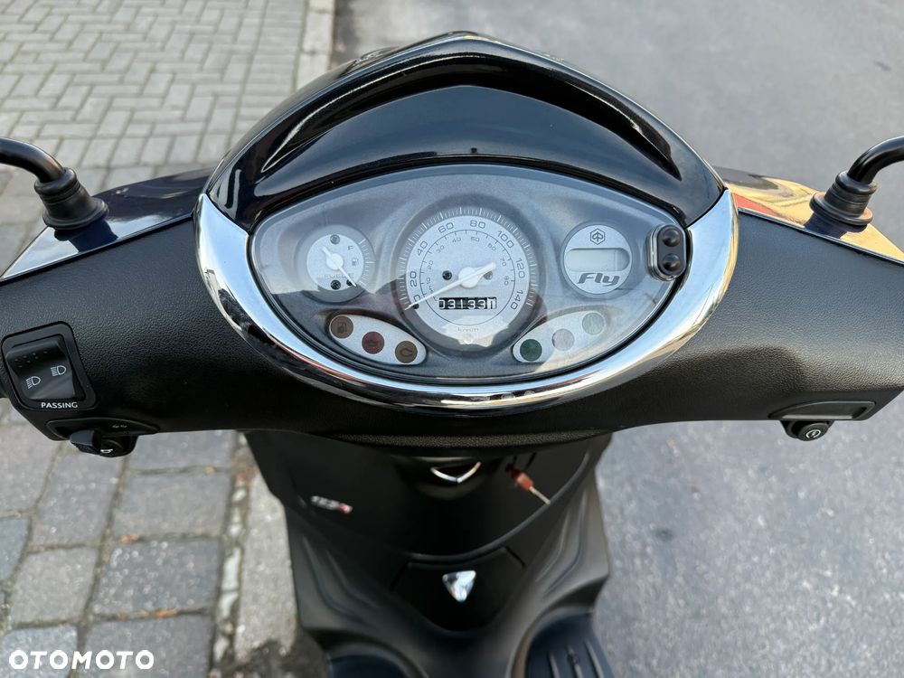 Piaggio FLY - 10