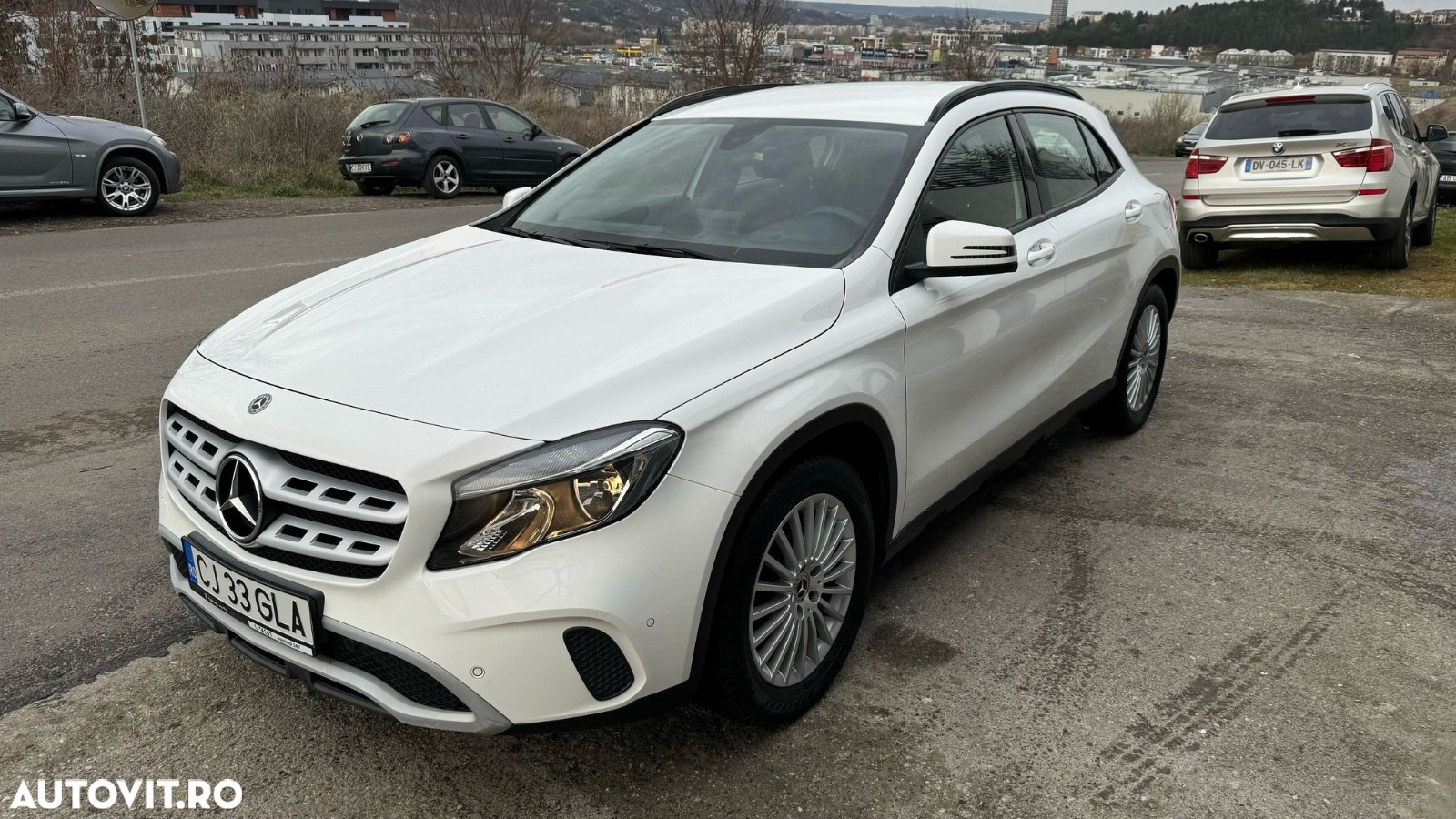 Mercedes-Benz GLA 200 d 4MATIC Aut. - 2