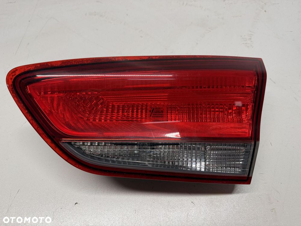 LAMPA PRAWA W KLAPE HYUNDAI I30 III  92404-G3000  2018- - 1