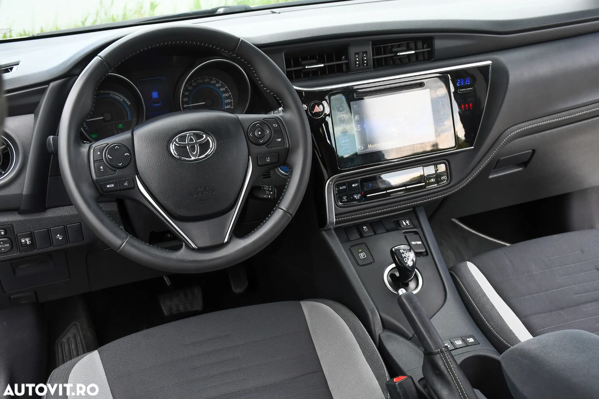 Toyota Auris 1.8 VVT-i Hybrid Automatik Touring Sports Edition - 23