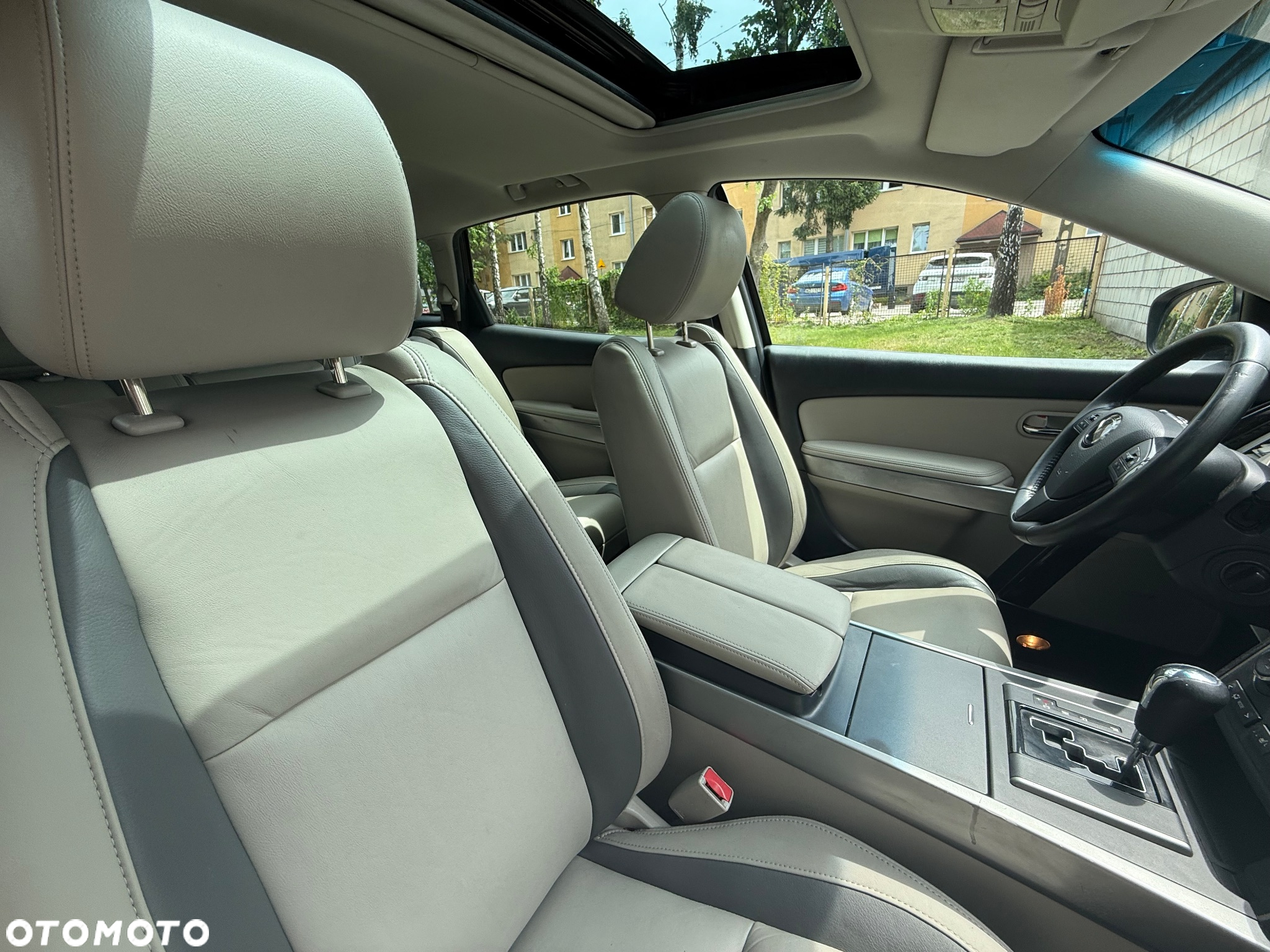 Mazda CX-9 3.7 V6 Touring - 10