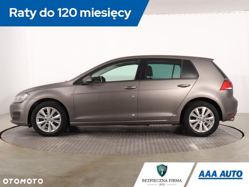 Volkswagen Golf - 4