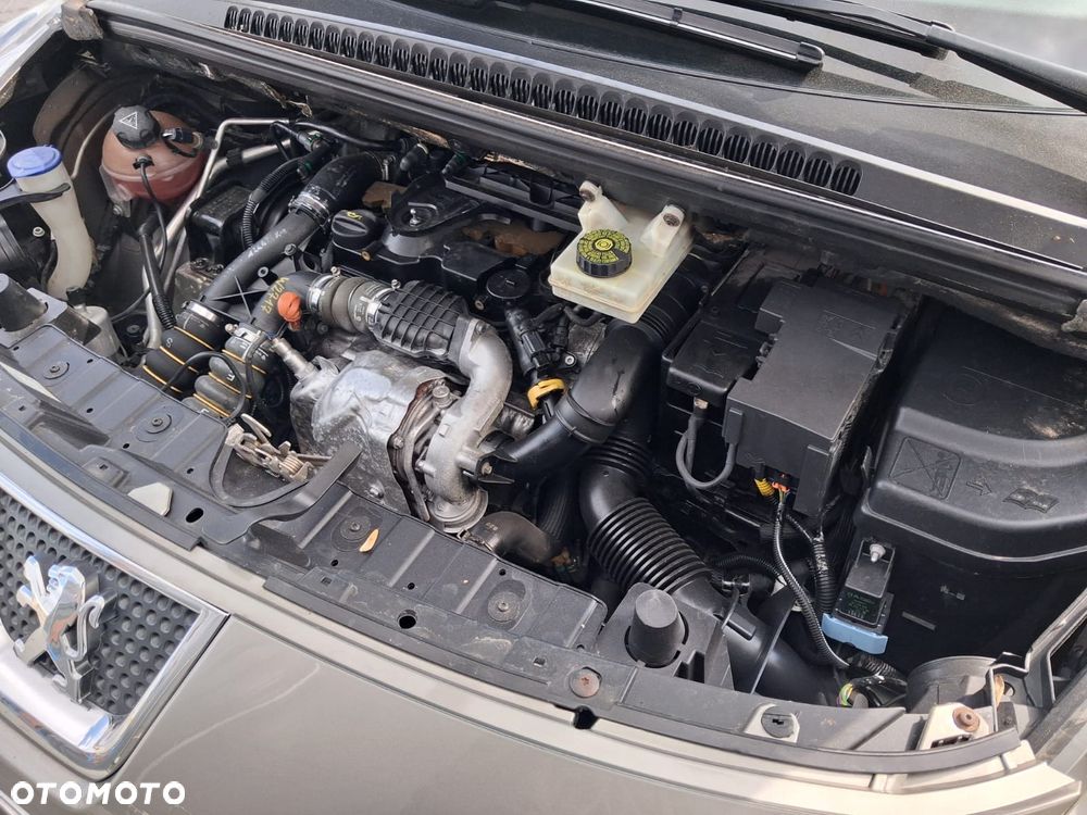 Peugeot 3008 1.6 HDi Premium - 21