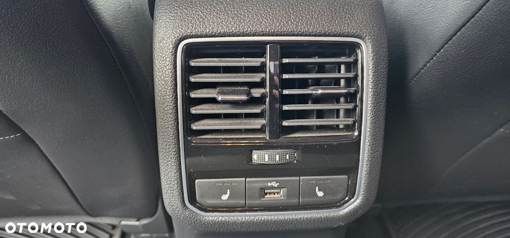 Volkswagen Passat - 16