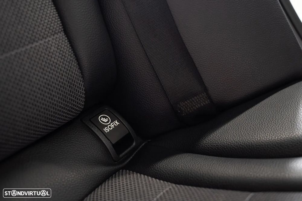 Mercedes-Benz C 250 CDi Avantgarde BlueEfficiency Aut. — fotografia 49