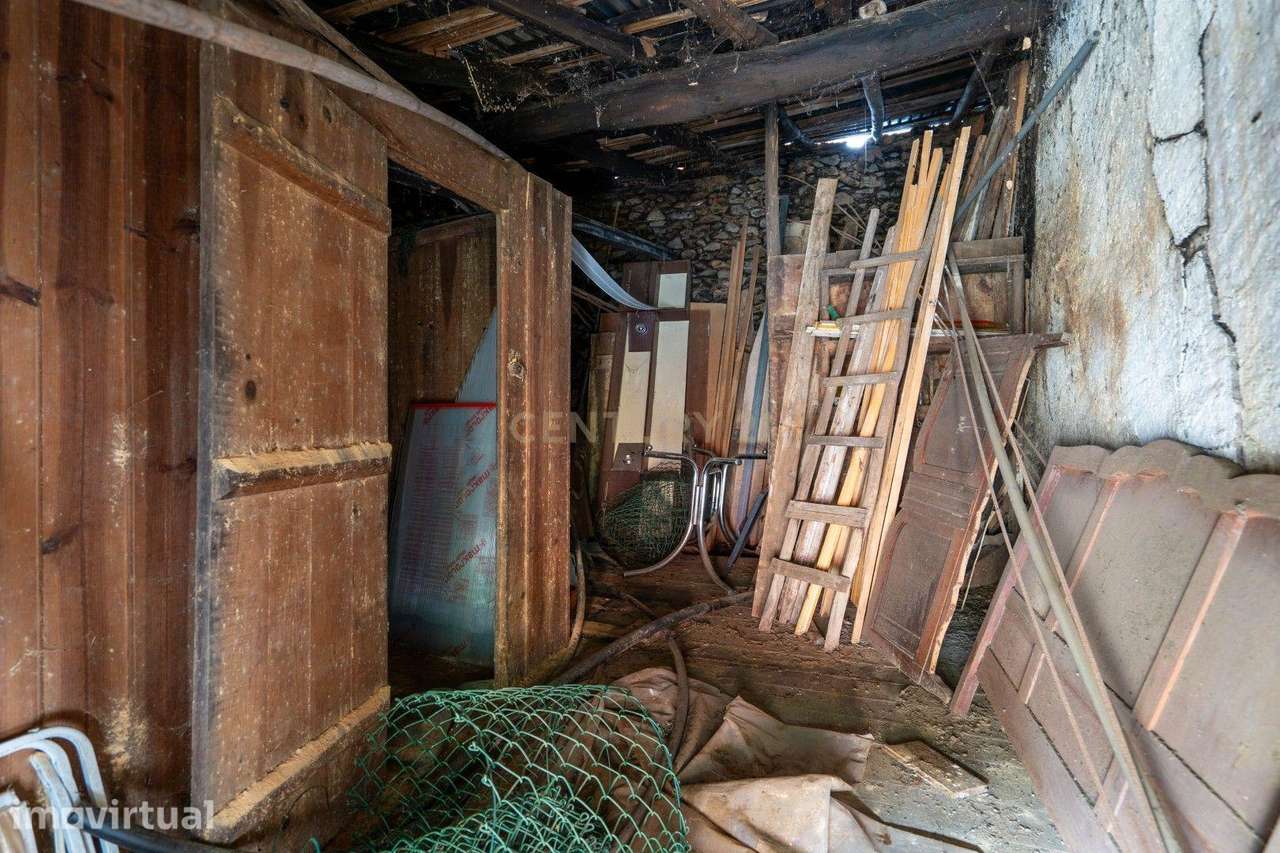 Moradia T1, em Pedra, para Reabilitar em Ribas, Vila Nova de Poiares - Grande imagem: 4/13