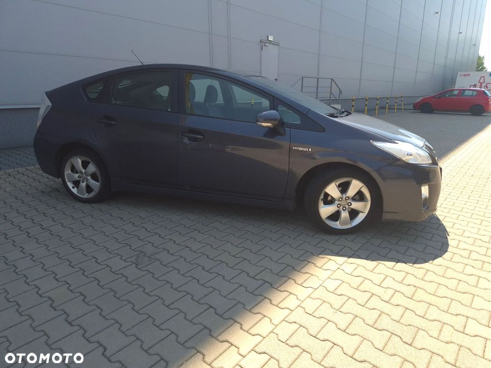 Toyota Prius 1.5 VVT-i Prestige - 8