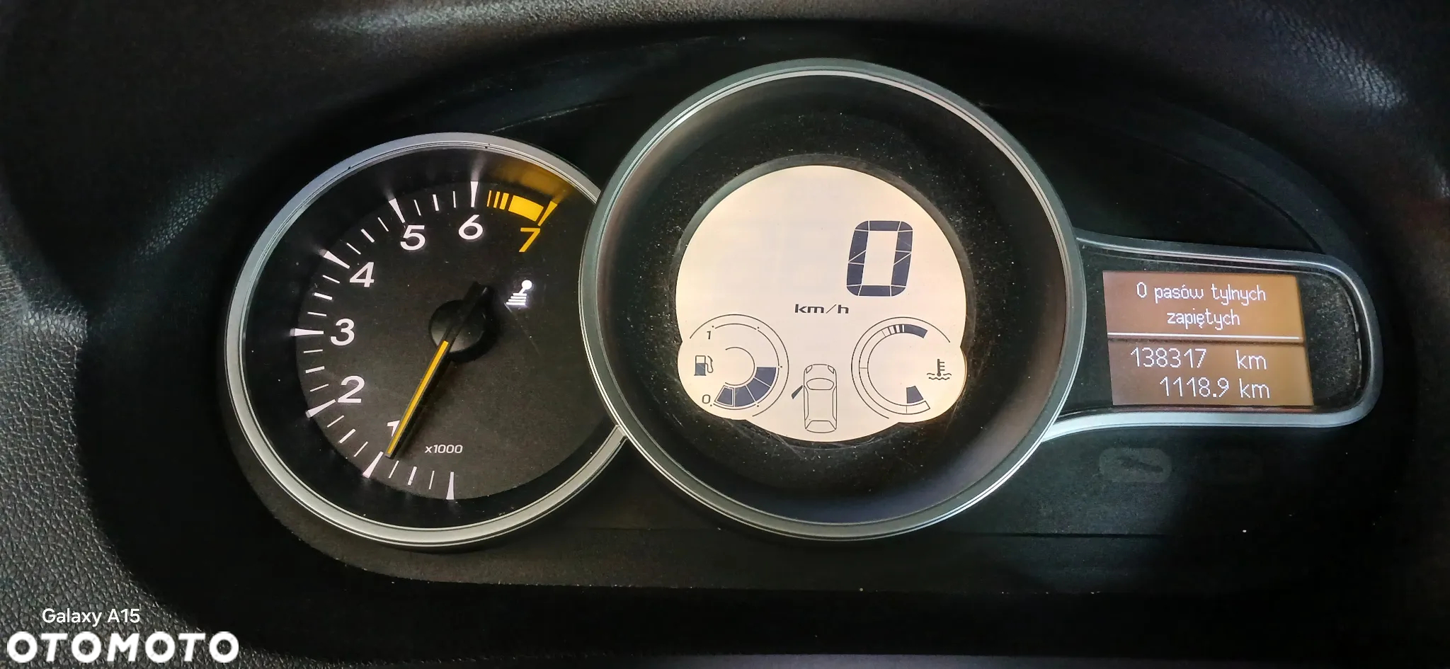 Renault Megane 1.6 16V Color Edition - 9