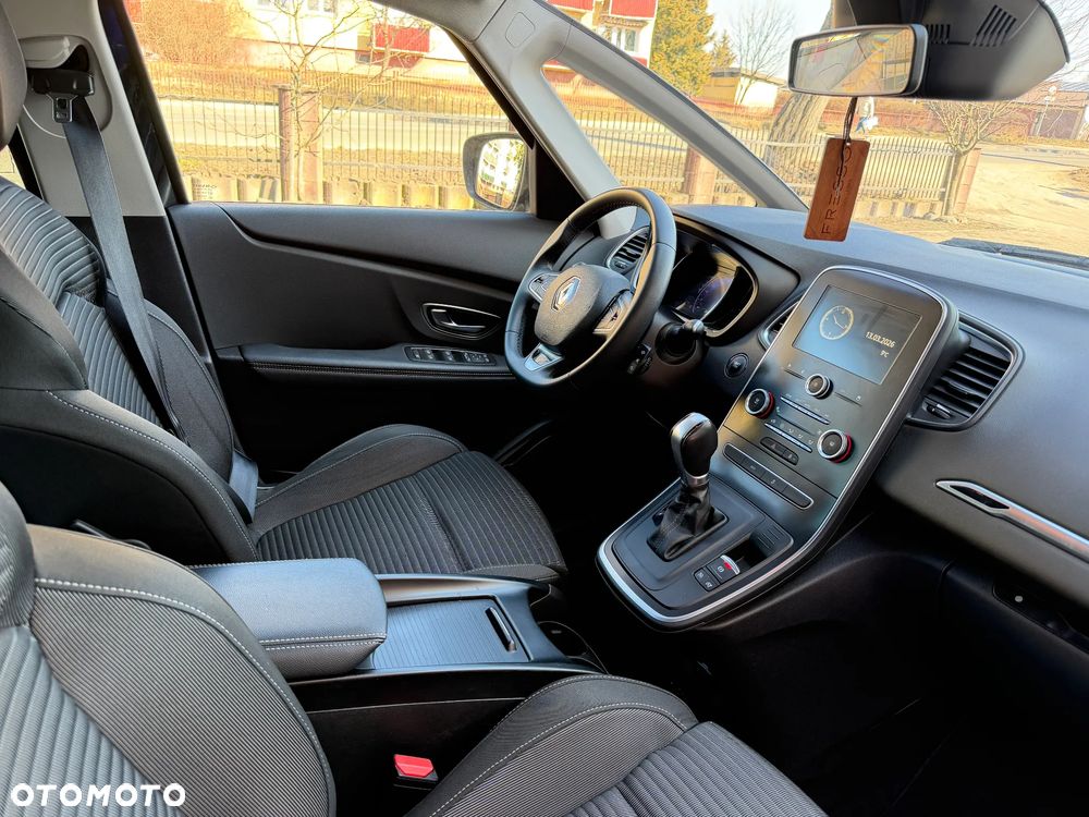 Renault Grand Scenic - 28