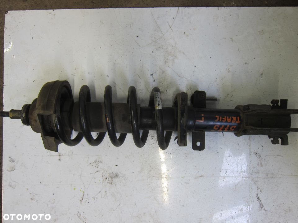 trafic-vivaro Mc Person przód - 3