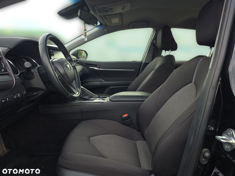 Toyota Camry 2.5 Hybrid Comfort CVT - 15