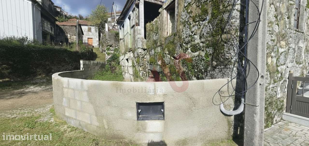 Moradia para Restauro em Quinchães, Fafe - Grande imagem: 4/13