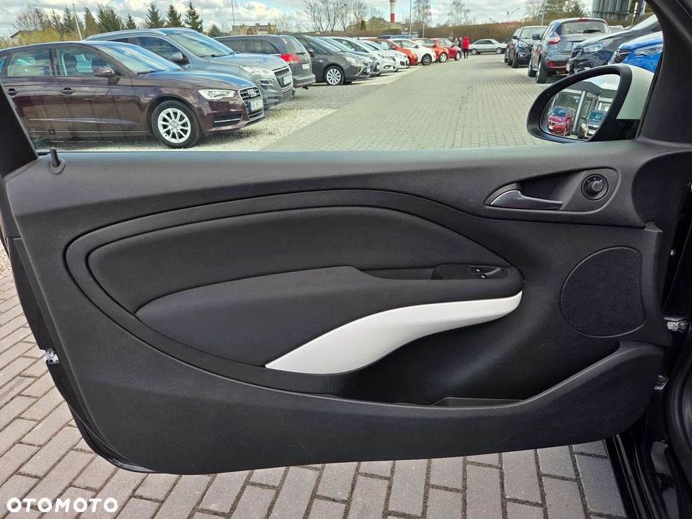Opel Adam 1.2 Black Link - 36