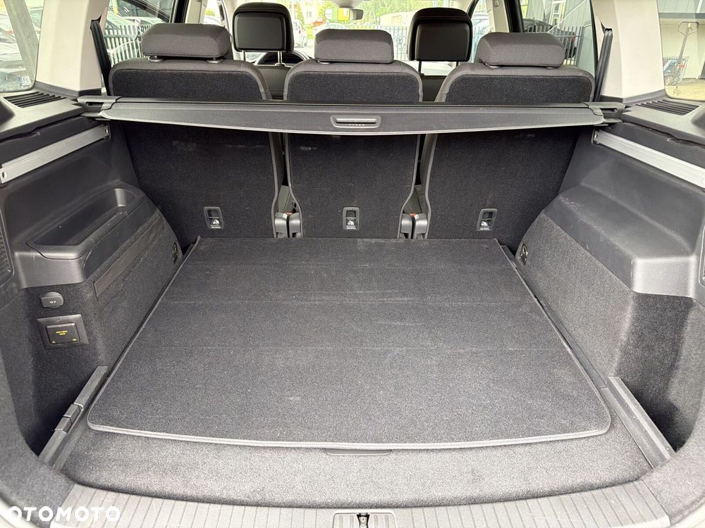 Volkswagen Touran 2.0 TDI BMT Comfortline DSG - 22