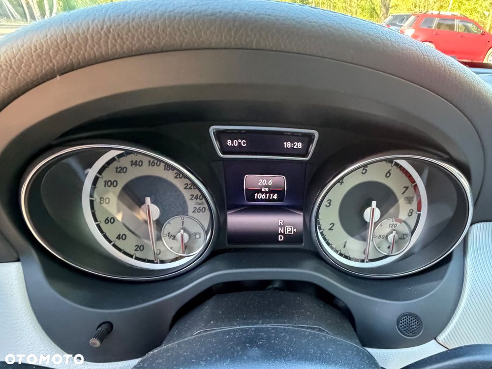 Mercedes-Benz GLA 250 4Matic 7G-DCT AMG Line - 15