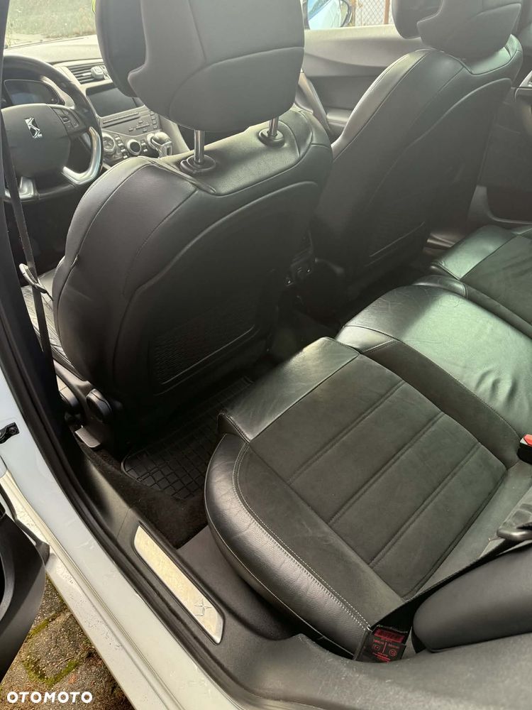 Citroën DS5 1.6 THP SportChic - 16