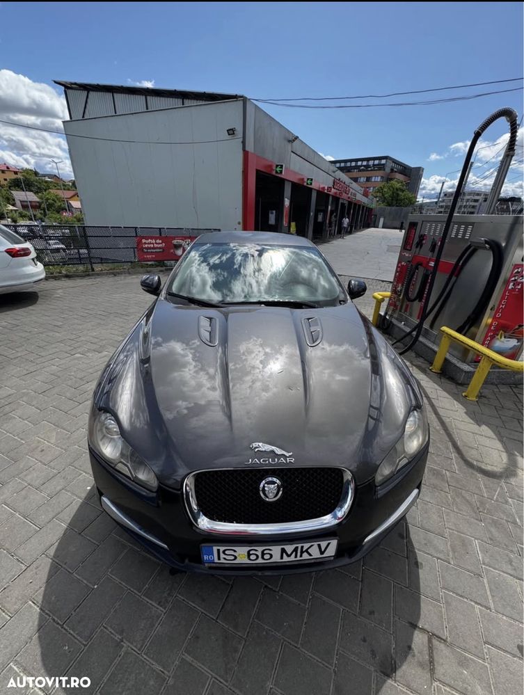 Jaguar XF 3.0D Luxury Aut - 5