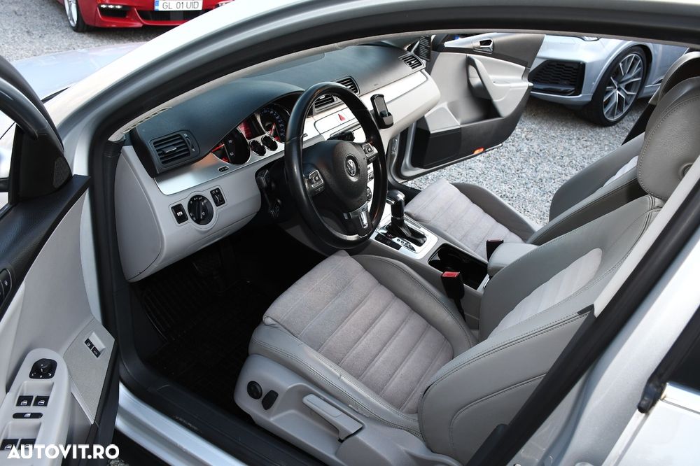 Volkswagen Passat 2.0 TDI DPF DSG Highline - 12