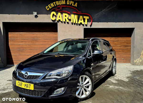 Opel Astra 1.6 Turbo Cosmo