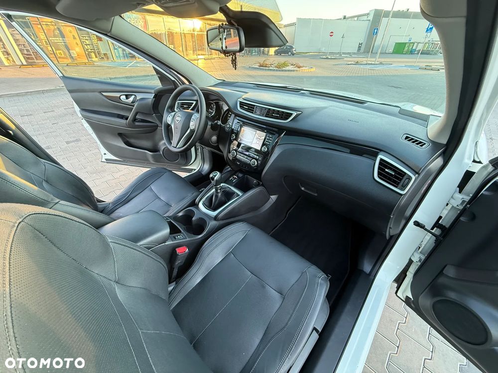 Nissan Qashqai 1.6 DCi Tekna EU6 - 18