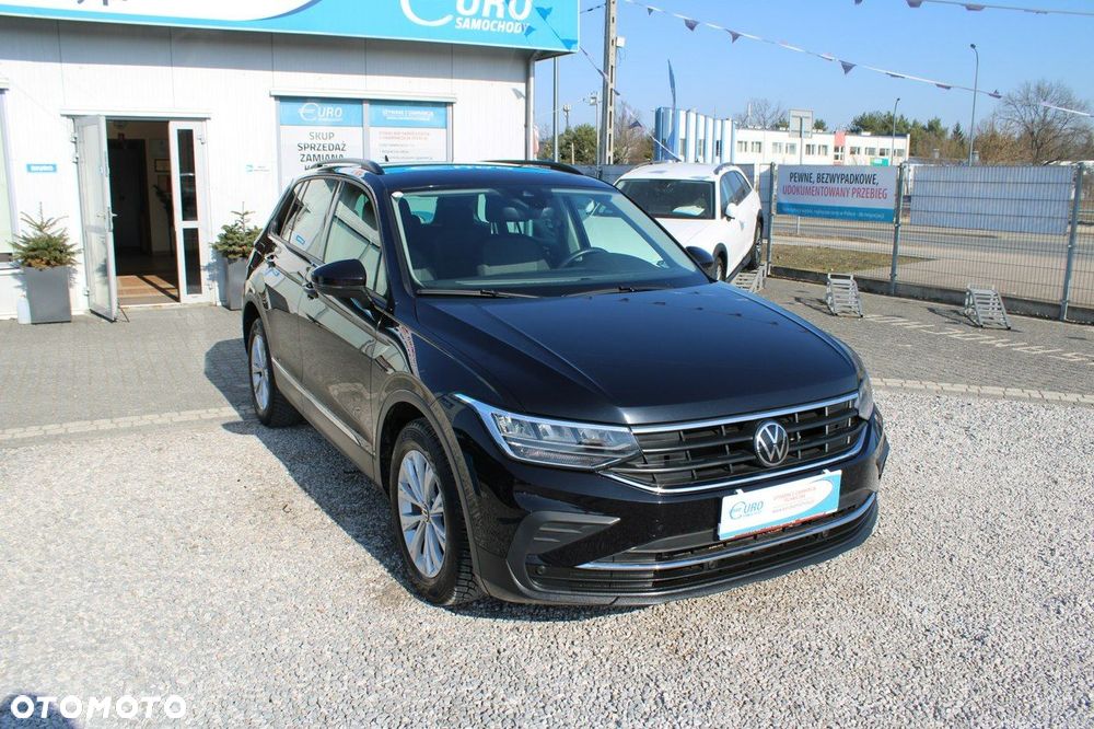 Volkswagen Tiguan - 5