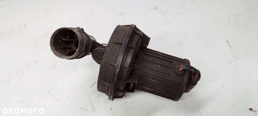 POMPA POWIETRZA WTÓRNEGO AUDI A3 3.2 BDB 022959253 - 4