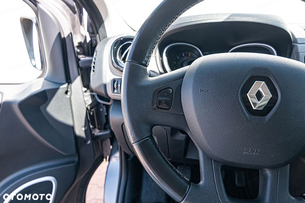 Renault Trafic - 14