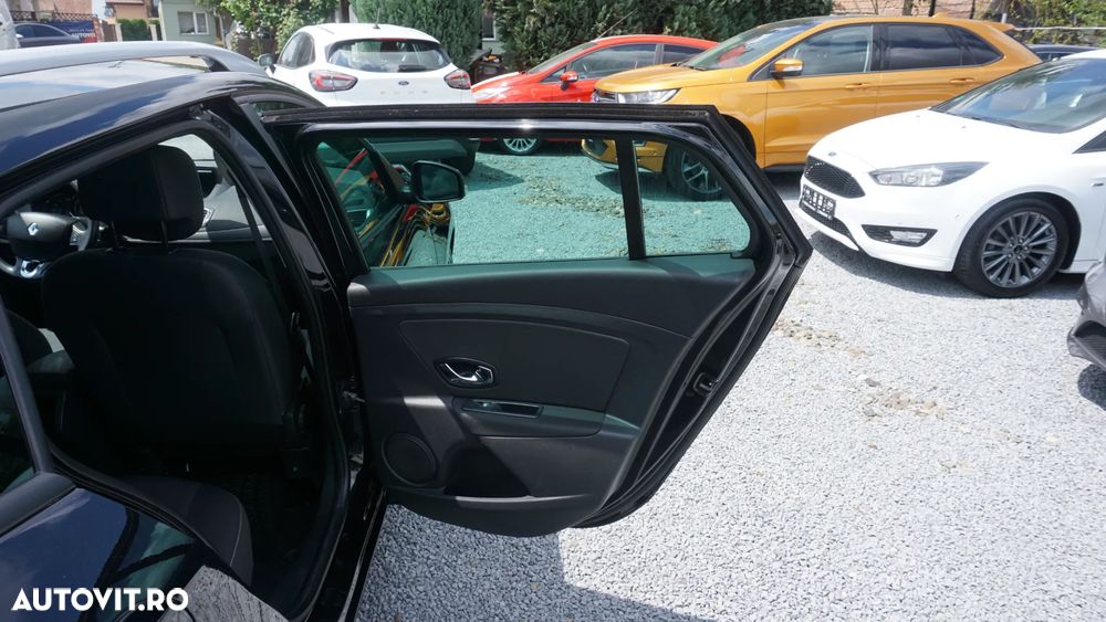Renault Megane ENERGY dCi 110 EDC LIMITED - 12
