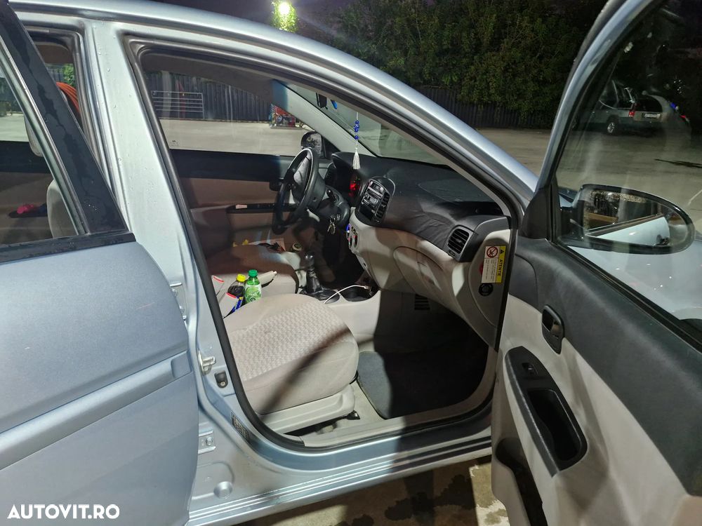 Hyundai Accent MC 1.4 DOHC GL A/C - 13
