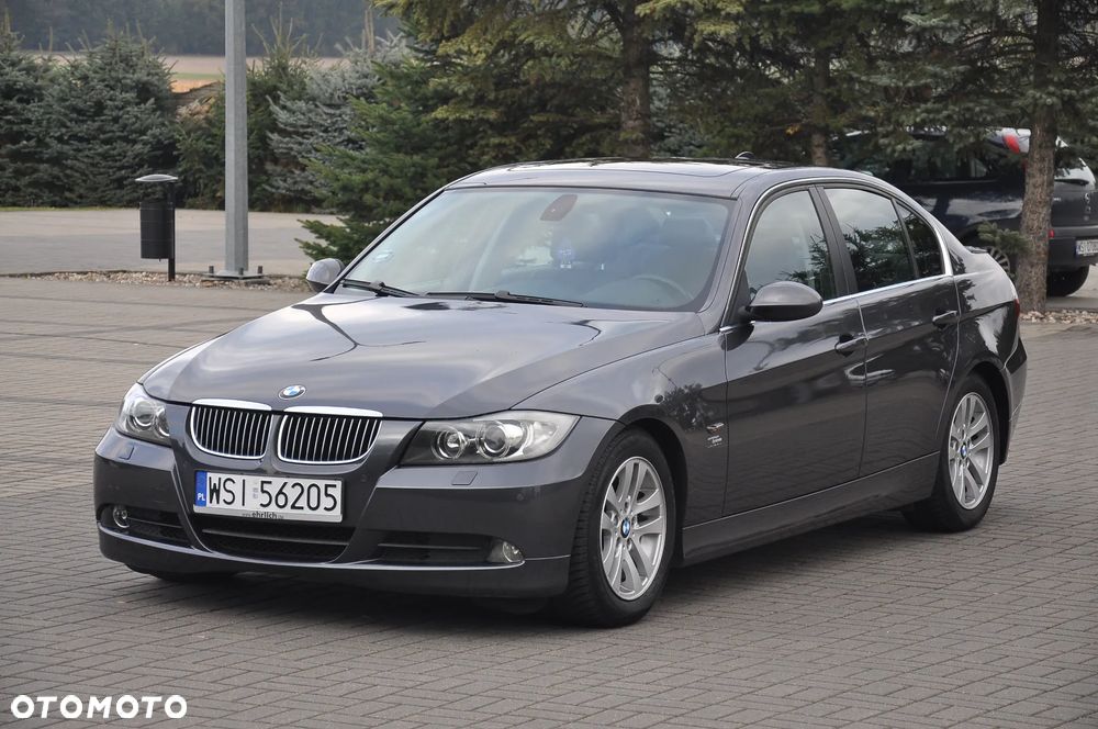 BMW Seria 3 325i - 1