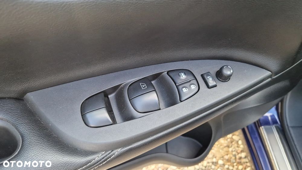 Nissan Pulsar 1.2 DIG-T Tekna - 19