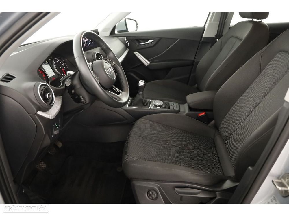 Audi Q2 30 TFSI Advanced - 24