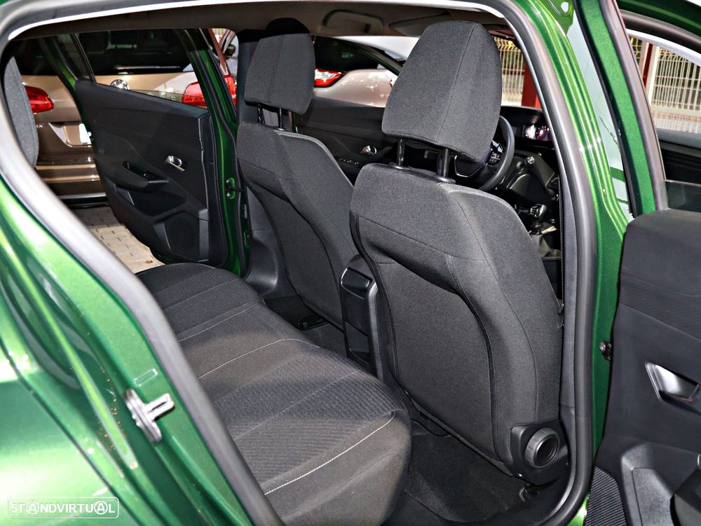 Peugeot 308 1.2 PureTech Active Pack - 32